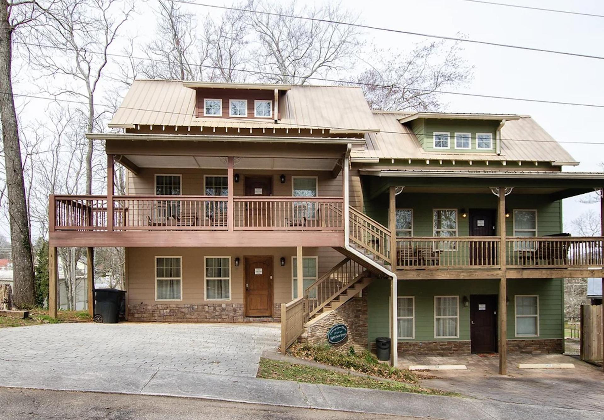The Dahlonega Square Hotel & Villas Exterior photo